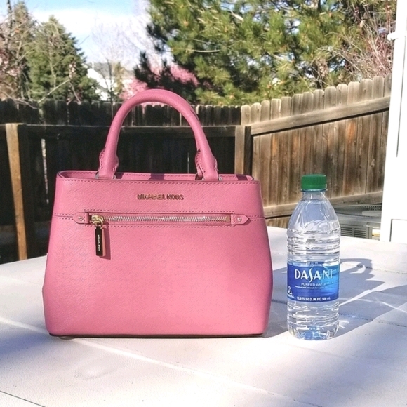 Michael Kors Saf Leathr Hailee Satchel/Wallet - Picture 14 of 14